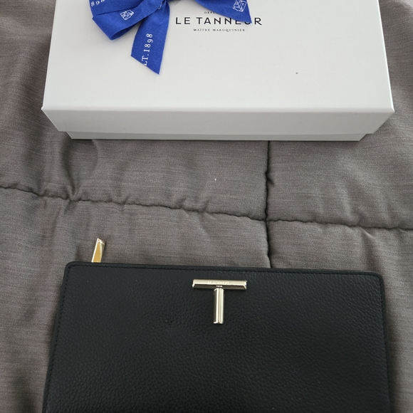 Le Tanneur Black Leather Wallet - Picture 1 of 4